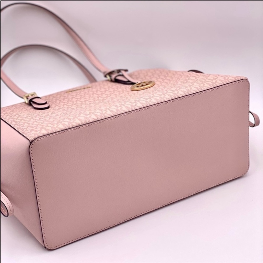 Michael Kors Gilly Large  Tote Shoulder Bag - Picture 7 of 10